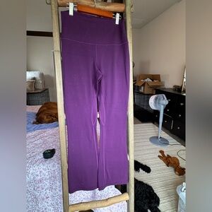 Lululemon mini flares aligns *short